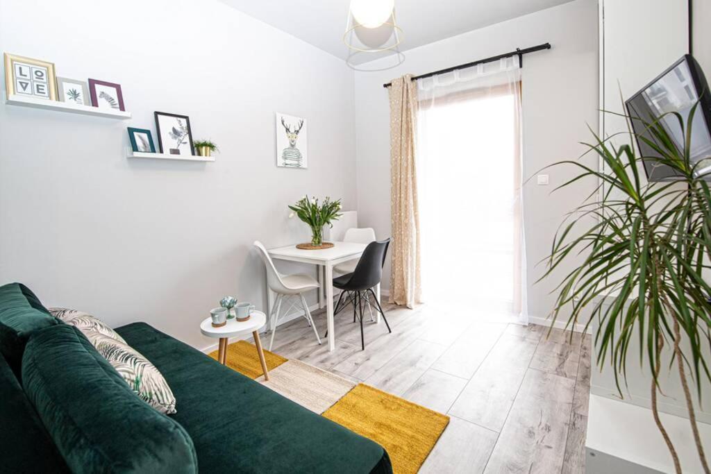 Apartament With Garden Bezplatny Parking !!! Krakov Exteriér fotografie